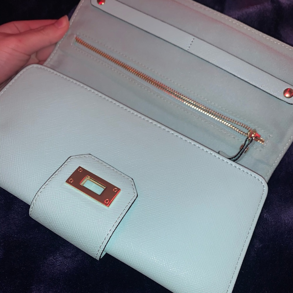 Wallet - Picture 2 of 3